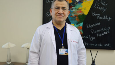 Harran Üniversitesi Psikiyatri Anabilim Dalı Başkanı Prof. Dr. Mehmet Asoğlu,