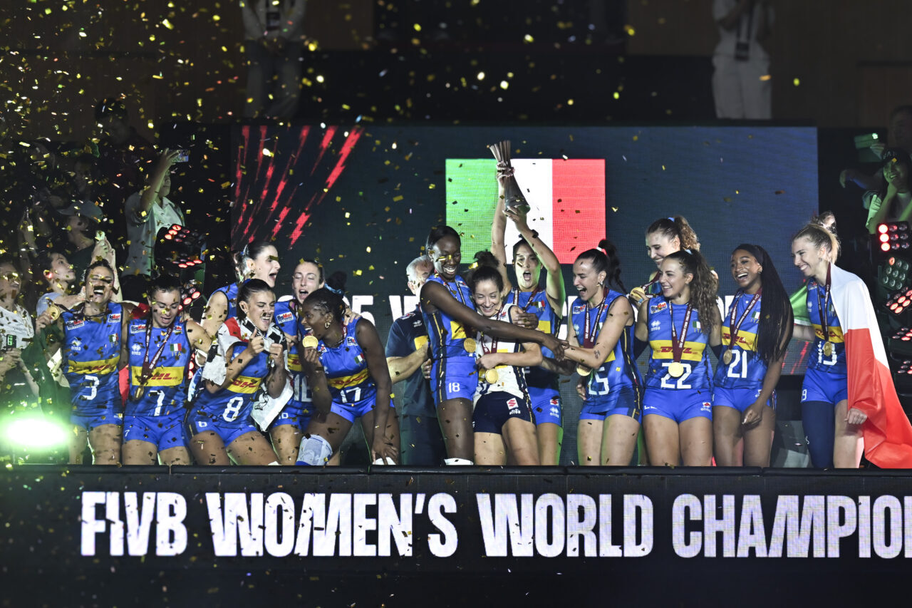  2025 FIVB Dünya Şampiyonası'nın finalinde İtalya'ya 3-2 yenilen A Milli