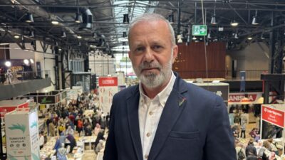 Kocaeli Büyükşehir Belediyesince bu yıl 15'incisi düzenlenen Kocaeli Kitap Fuarı