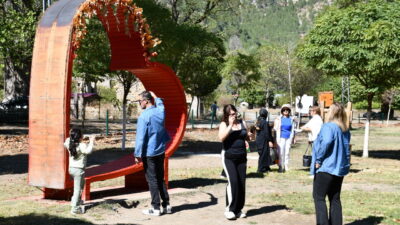 Adana'da, bu yıl "Kuşaktan Kuşağa" temasıyla organize edilen 9. Uluslararası