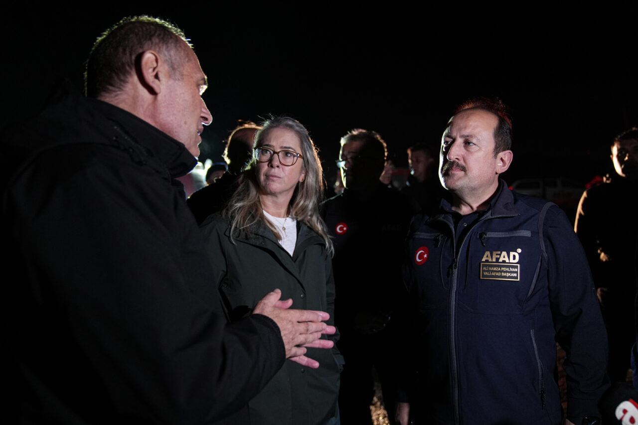 AFAD Başkanı Ali Hamza Pehlivan, İzmir'in Foça ilçesinde yaşanan sağanak