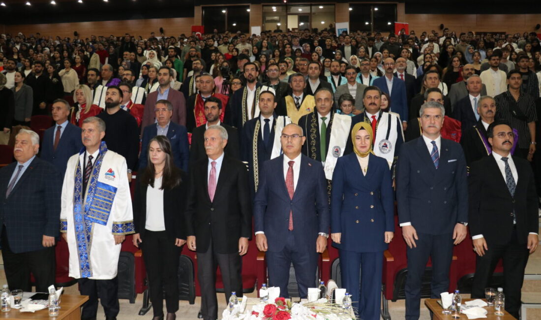 Ağrı İbrahim Çeçen Üniversitesi 2025-2026 Akademik Yılı Açılış Töreni gerçekleştirildi.