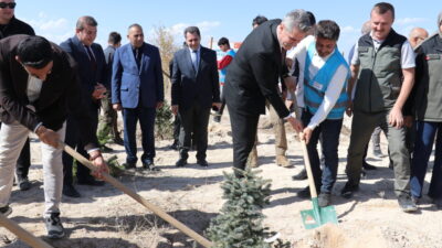 Ağrı'da yükümlüler, hayatlarında yeni bir başlangıcın simgesi olarak kendi adlarına