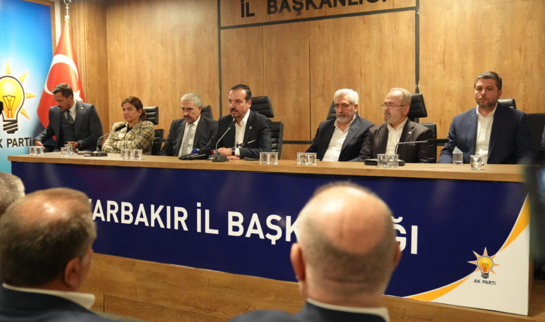 AK Parti Genel Başkan Yardımcısı Kürşad Zorlu, Terörsüz Türkiye sürecine