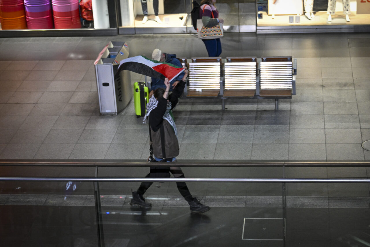 Almanya'nın başkenti Berlin'de Küresel Sumud Filosu'yla dayanışma amacıyla destek gösterisi