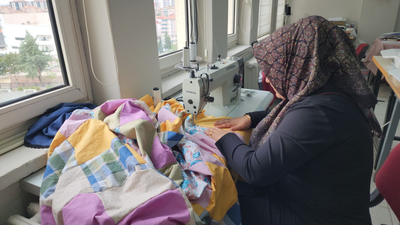 Amasya'da Suluova Şehit Hüseyin Düzenli Halk Eğitim Merkezinde eğitim alan