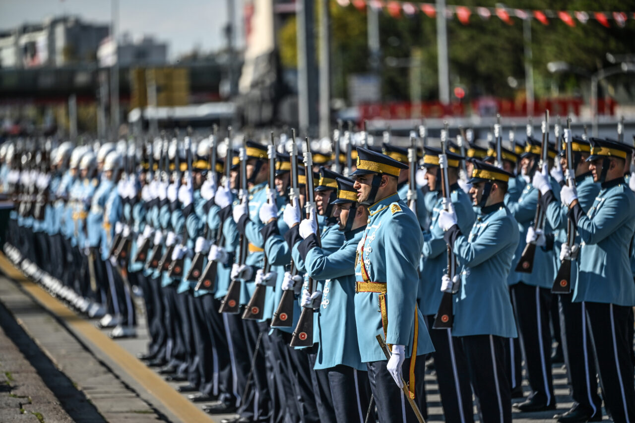  29 Ekim Cumhuriyet Bayramı dolayısıyla TBMM önünden Ulus'taki Birinci Meclis