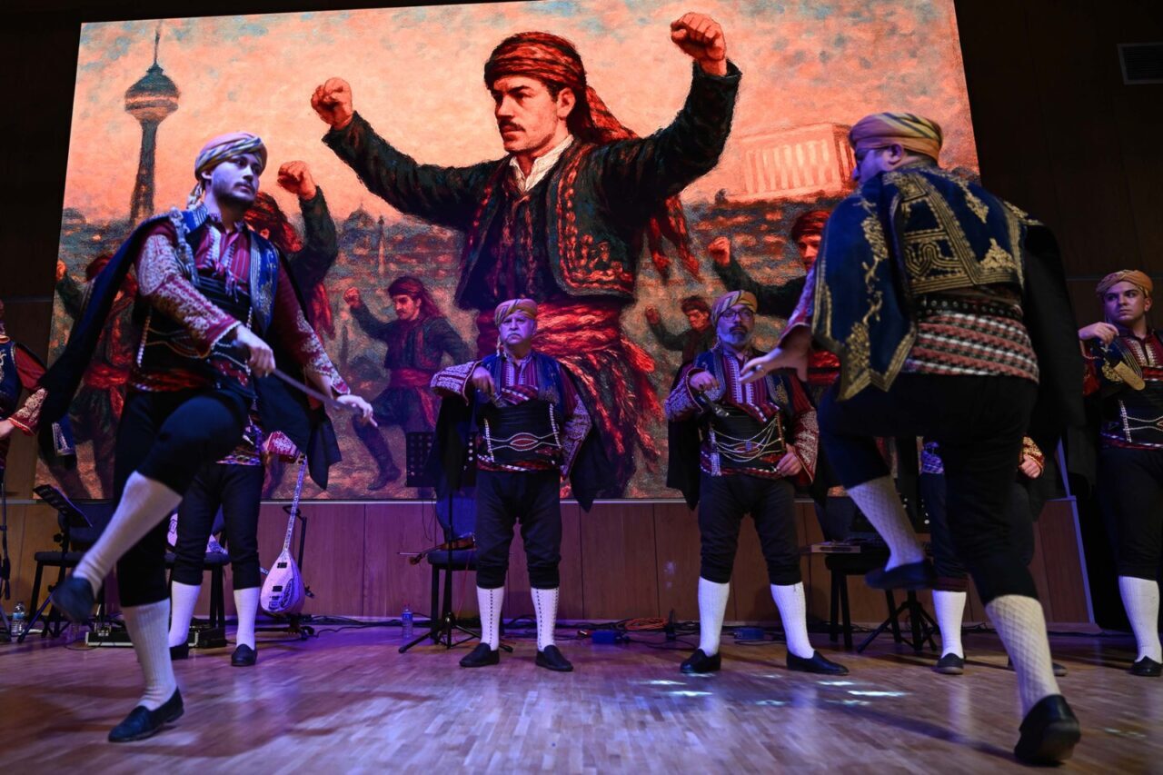  Ankara Büyükşehir Belediyesince (ABB), Ankara'nın başkent oluşunun 102. yılı dolayısıyla