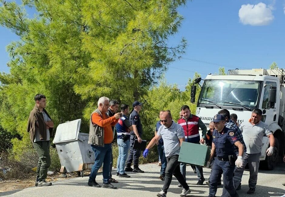Antalya'nın Manavgat ilçesinde, mesai arkadaşı tarafından bıçaklanan belediye temizlik işçisi