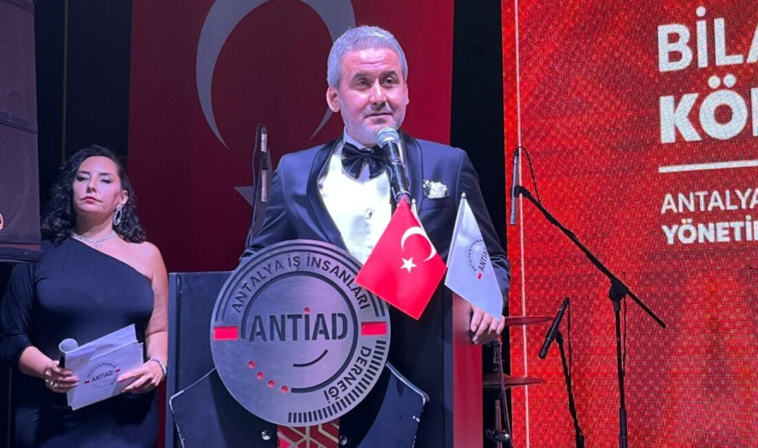 Antalya İş İnsanları Derneği (ANTİAD) üyeleri, 29 Ekim Cumhuriyet Bayramı