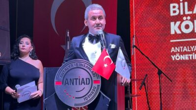 Antalya İş İnsanları Derneği (ANTİAD) üyeleri, 29 Ekim Cumhuriyet Bayramı