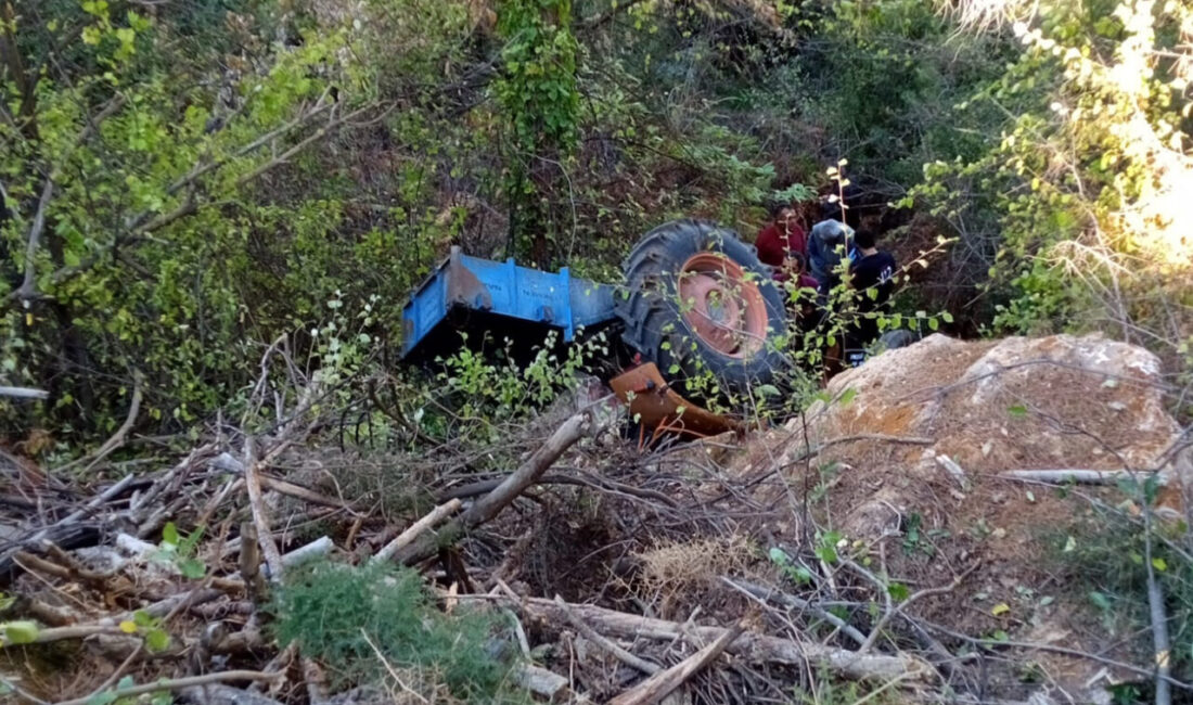 Aydın’ın Bozdoğan ilçesinde, şarampole devrilen traktörün altında kalan sürücü hayatını