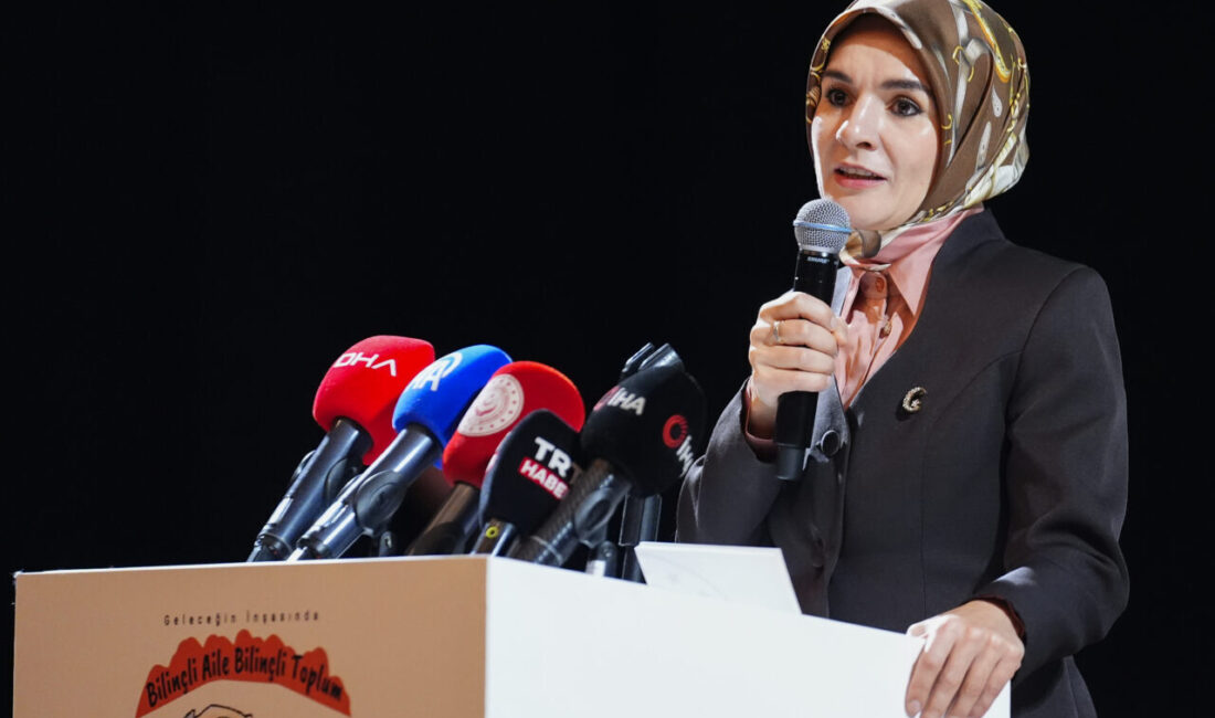 Aile ve Sosyal Hizmetler Bakanı Mahinur Özdemir Göktaş, çocukların sosyal