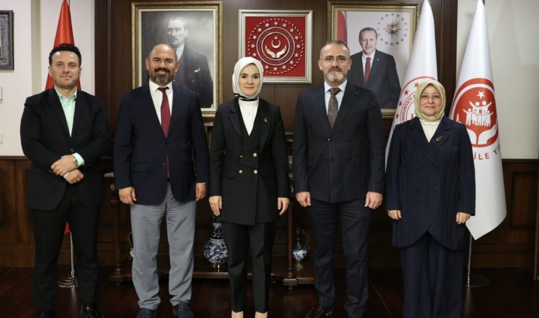 Aile ve Sosyal Hizmetler Bakanı Mahinur Özdemir Göktaş, TUSAŞ İç