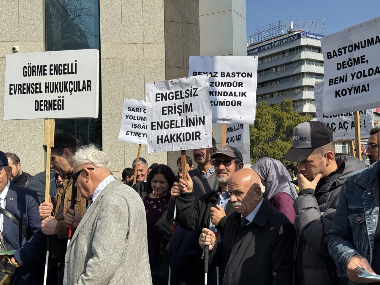 Ankara'da görme engelliler, 15 Ekim Dünya Beyaz Baston Körler ve
