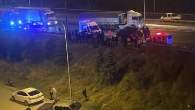 Bilecik'in Bozüyük ilçesinde, otomobiliyle seyir halindeyken kalp krizi geçiren sürücü
