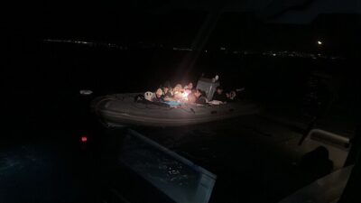 Muğla'nın Bodrum ilçesi açıklarında 24 düzensiz göçmen yakalandı, 19 düzensiz