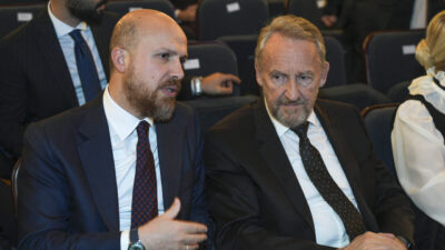 Bağımsız Bosna Hersek'in ilk Cumhurbaşkanı Aliya İzetbegoviç'in doğumunun 100. yılında,