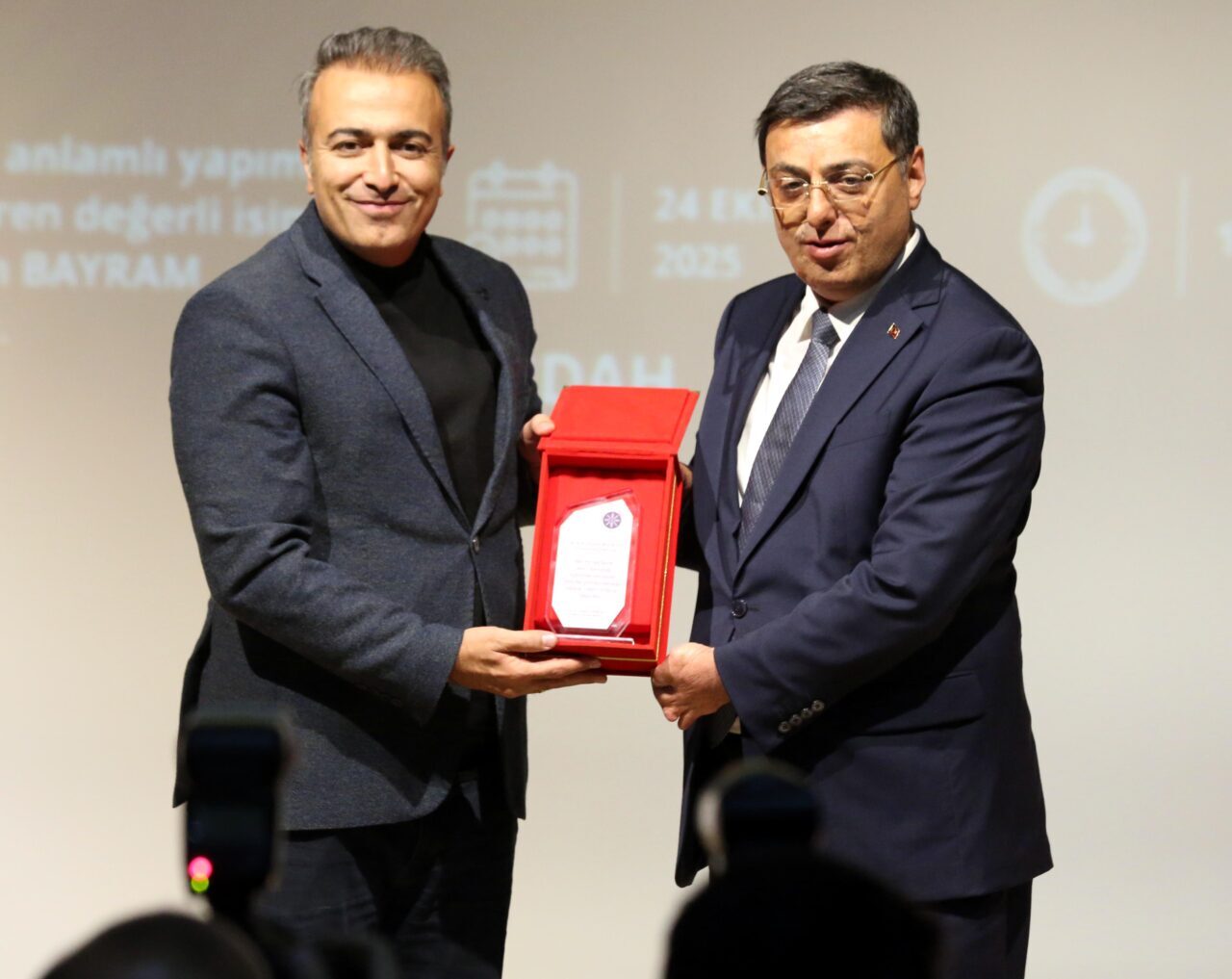  Buğday tarlasında çıkan yangında vücudunun büyük bölümünde yanıklar oluşan ve