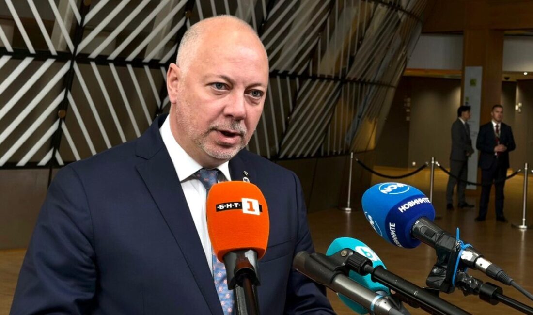 Bulgaristan Başbakanı Rosen Jelyazkov, ABD'nin Rusya'nın iki büyük petrol şirketi