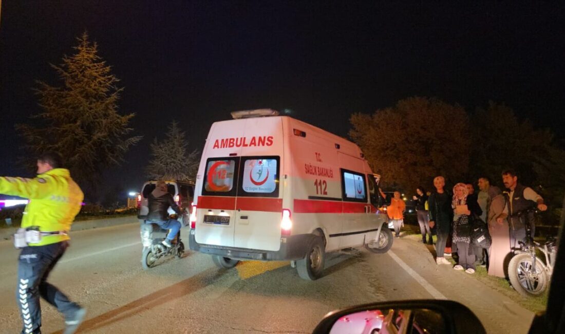 Bursa'nın İnegöl ilçesinde otomobilin çarpması sonucu ağır yaralanan bisikletli hastaneye