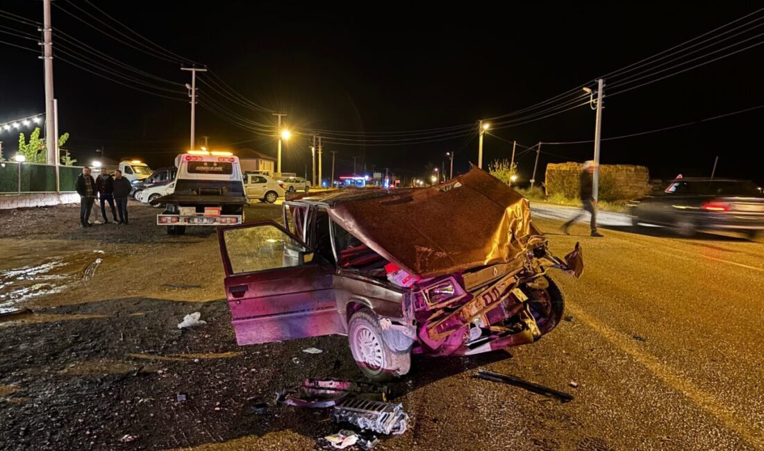 Çankırı'da 3 aracın karıştığı trafik kazasında 1'i ağır 9 kişi