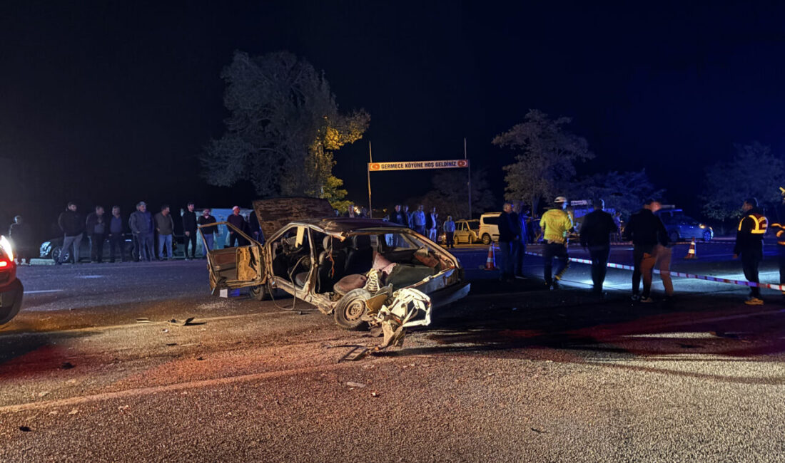 Çankırı'da iki otomobilin çarpışması sonucu 1 kişi hayatını kaybetti, 3