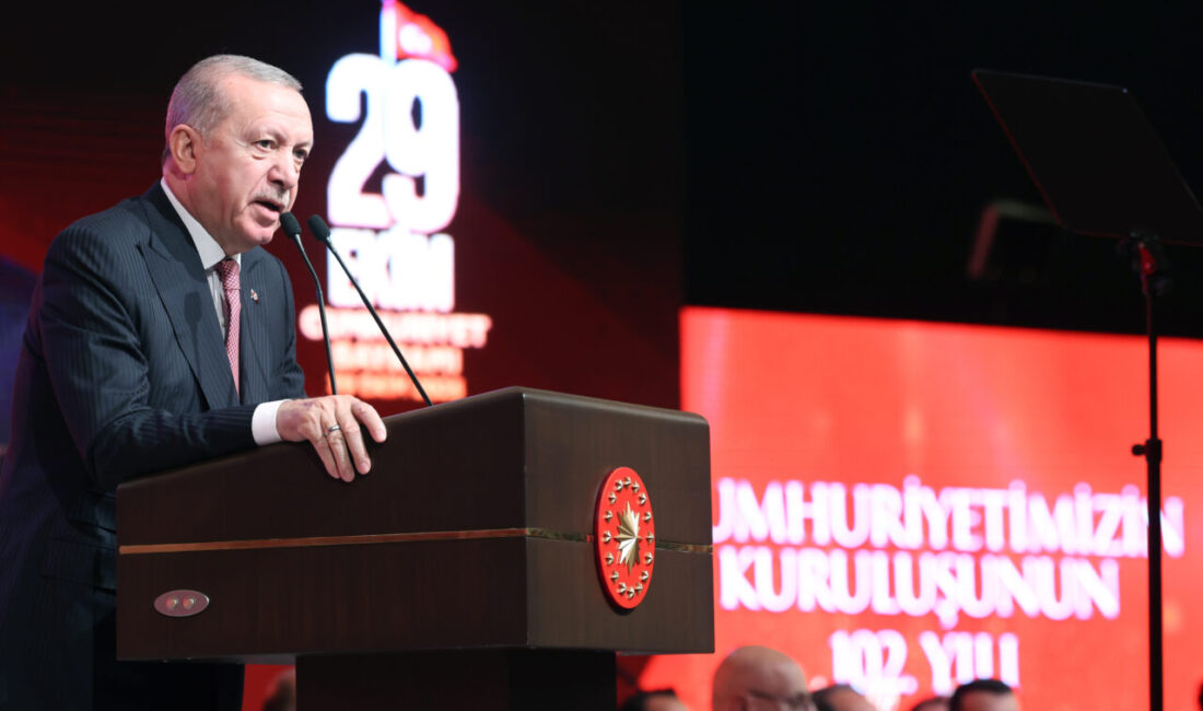 Cumhurbaşkanı Recep Tayyip Erdoğan, Beştepe’de düzenlenen 29 Ekim Özel Programı’nda