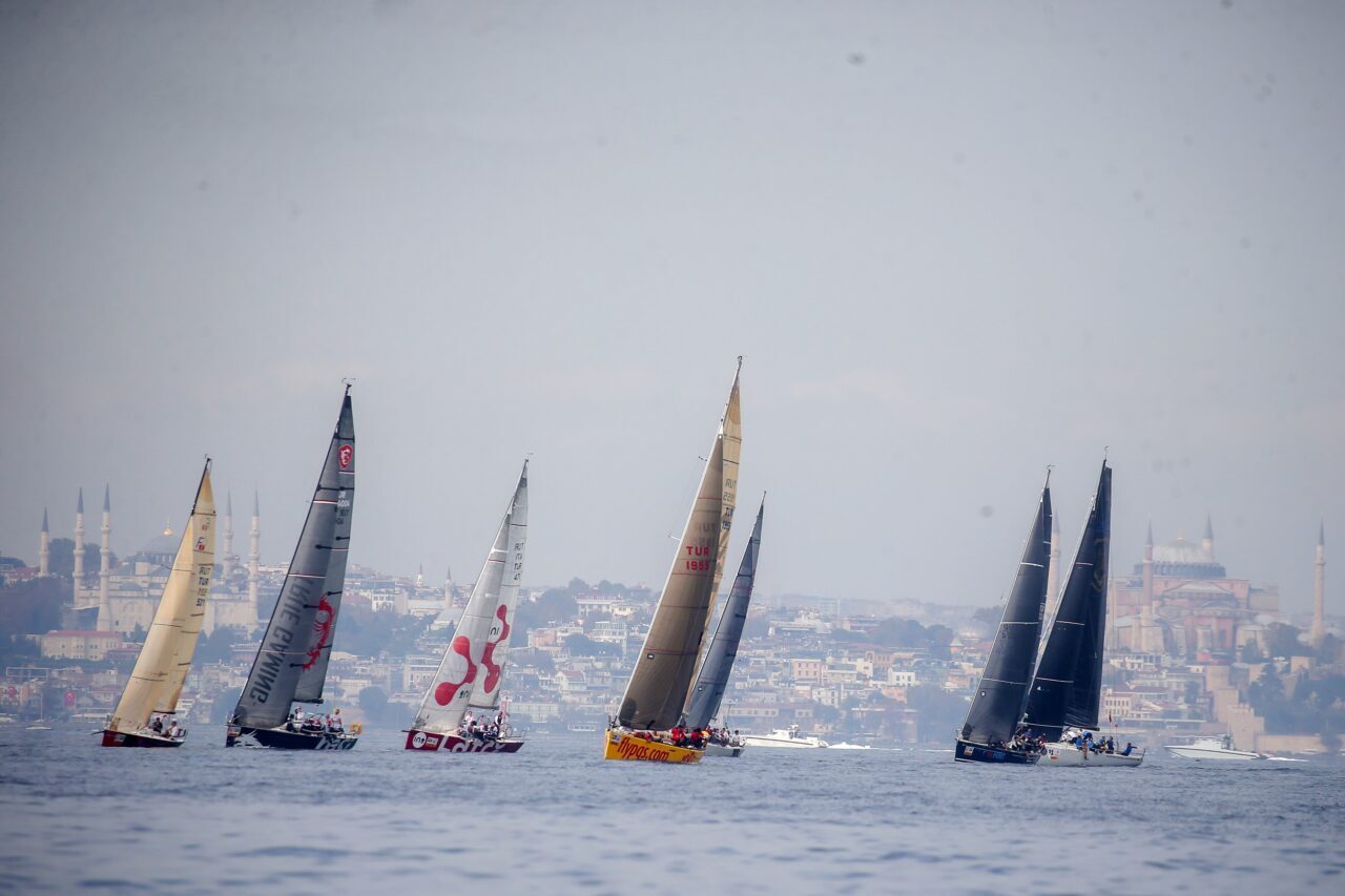 Cumhurbaşkanlığı himayelerinde düzenlenen ve Anadolu Ajansının (AA) "Global İletişim Ortağı"