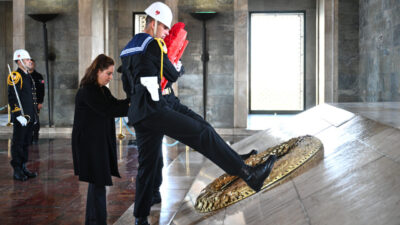 Cumhurbaşkanlığı Senfoni Orkestrası (CSO) Müdürü, flüt sanatçısı Sibel Ayhan Bayer