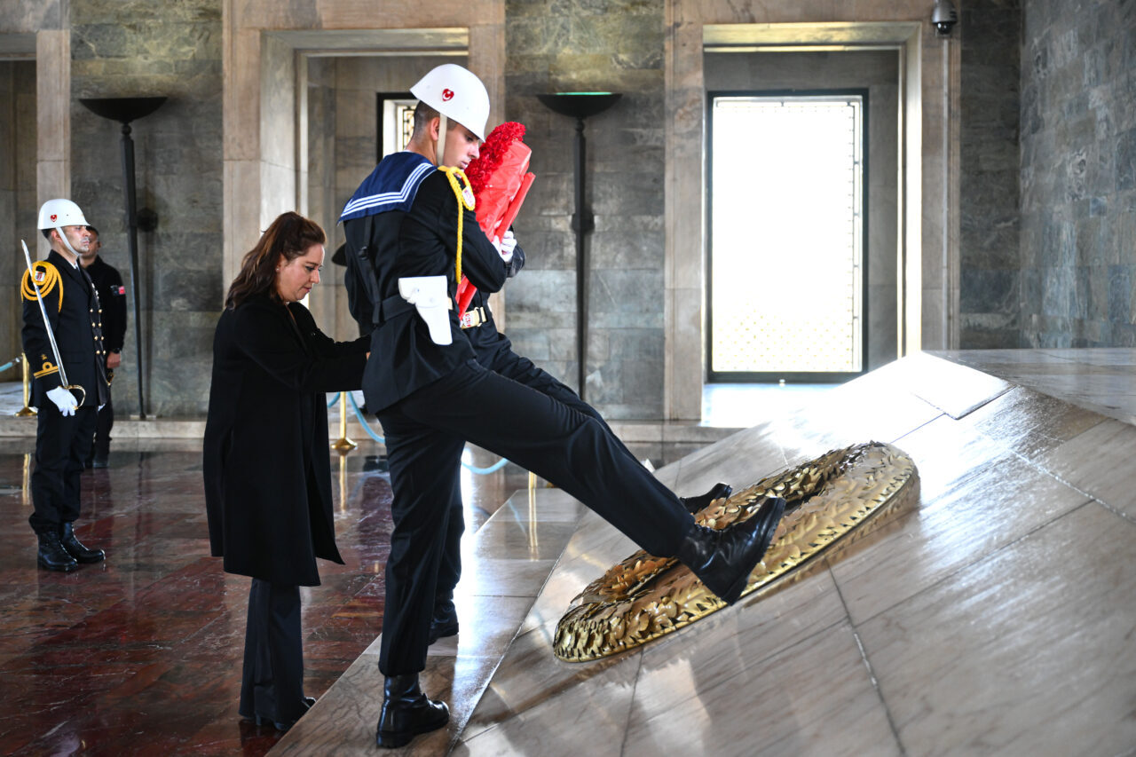 Cumhurbaşkanlığı Senfoni Orkestrası (CSO) Müdürü, flüt sanatçısı Sibel Ayhan Bayer