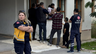 Denizli'nin Merkezefendi ilçesinde karısını ve kız çocuğunu yaralayıp diğer kızını