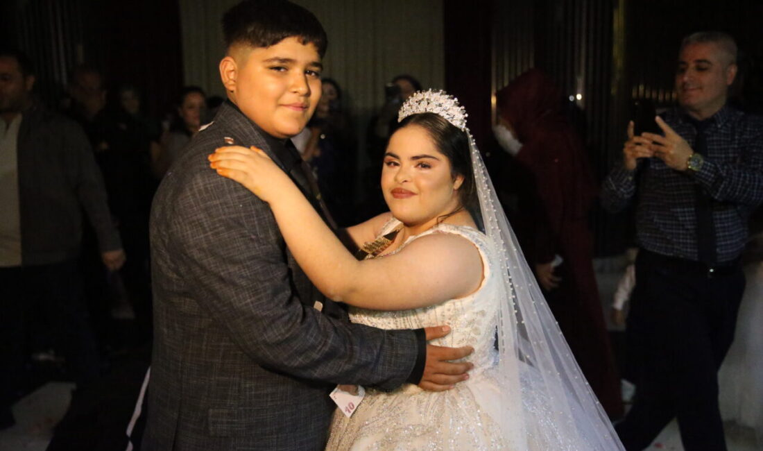  Diyarbakır'da down sendromlu 18 yaşındaki Sedanur Kaya'nın gelinlik giyme hayali