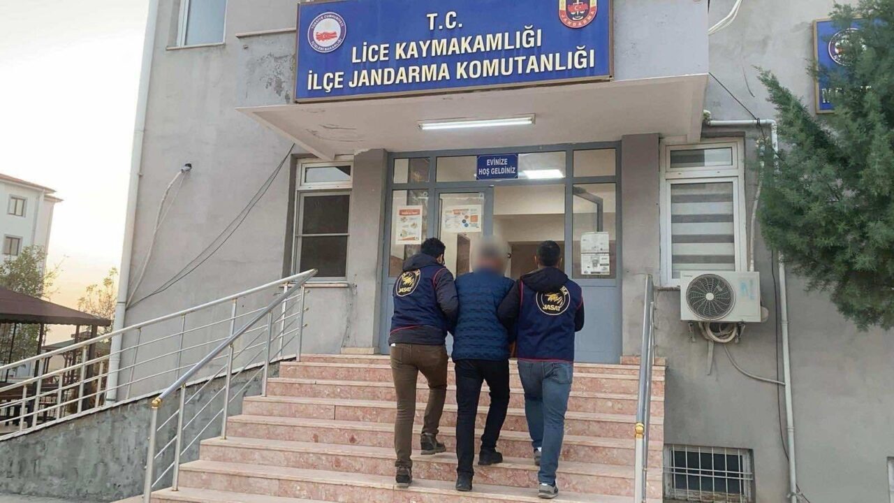 Diyarbakır'da hakkında "uyuşturucu madde imal ve ticareti" suçundan 32 yıl