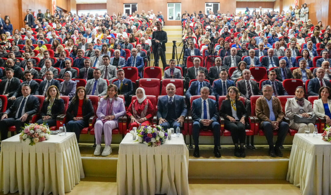 TBMM Kadın Erkek Fırsat Eşitliği Komisyonu Başkanı ve AK Parti