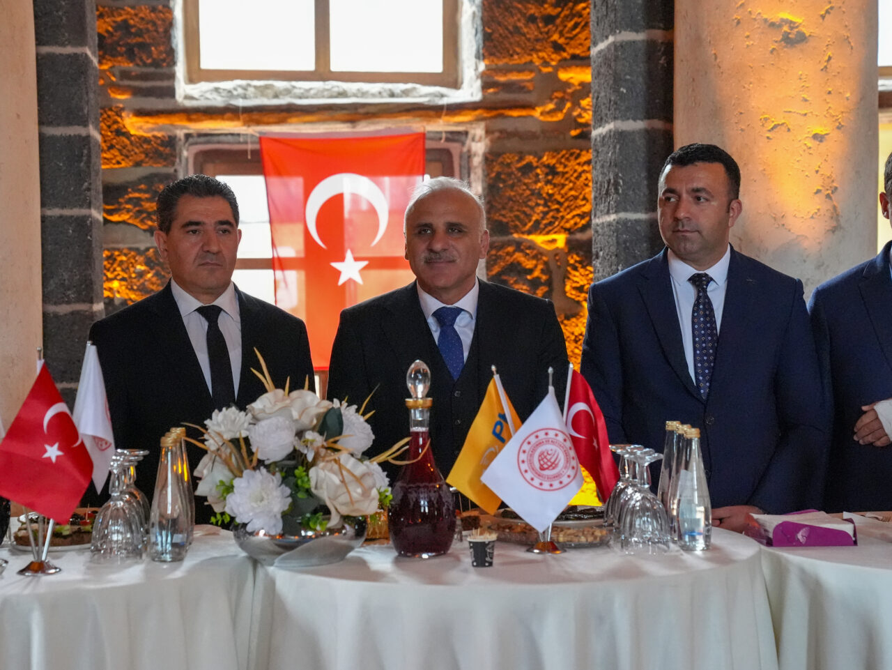 Diyarbakır'da, PTT'nin kuruluşunun 185. yıl dönümü etkinlikleri kapsamında resepsiyon düzenlendi.