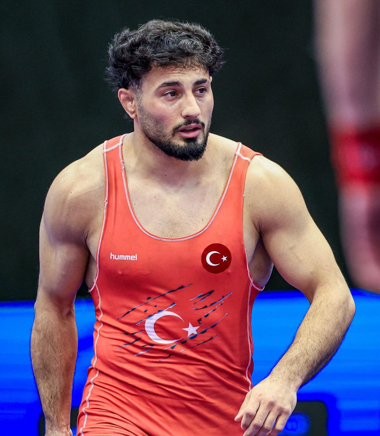 Sırbistan'da düzenlenen Dünya 23 Yaş Altı Şampiyonası'nda milli güreşçilerden Nesrin