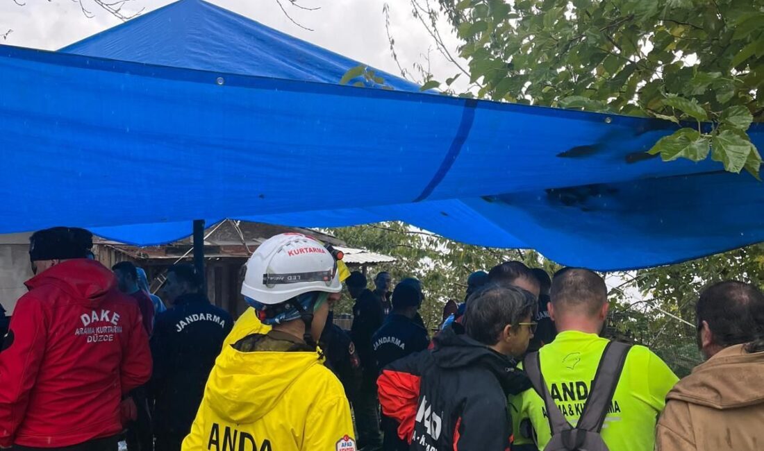 Düzce’nin Cumayeri ilçesinde kırsalda kaybolan kişinin bulunması için arama kurtarma