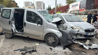 Elazığ'da 3 aracın karıştığı zincirleme trafik kazasında 1'i ağır 5