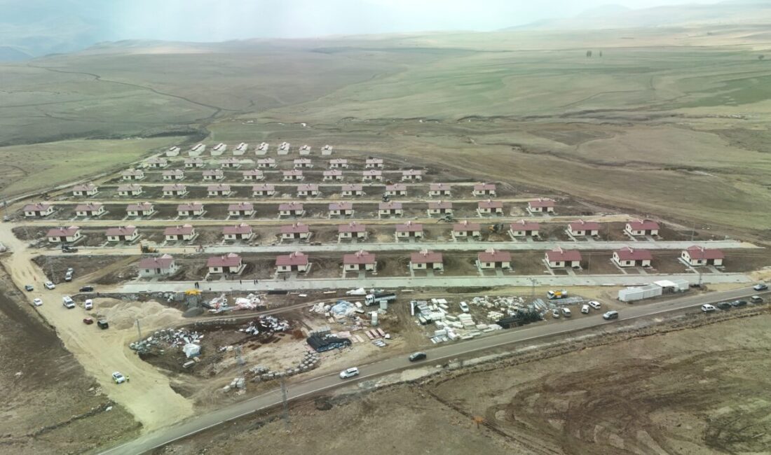 Erzurum'un Çat ilçesinde, merkez üssü Bingöl Karlıova olan ve 14