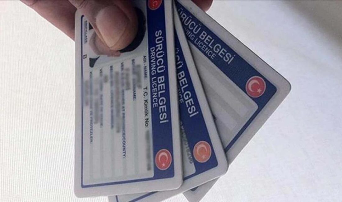  Eski ehliyetlerin yeni tip sürücü belgeleriyle değiştirilmesi için verilen süre