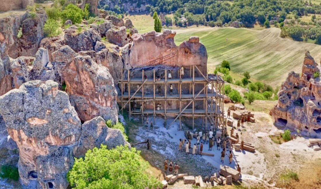 Anadolu Üniversitesi Edebiyat Fakültesi Arkeoloji Bölümü Öğretim Üyesi Prof. Dr.