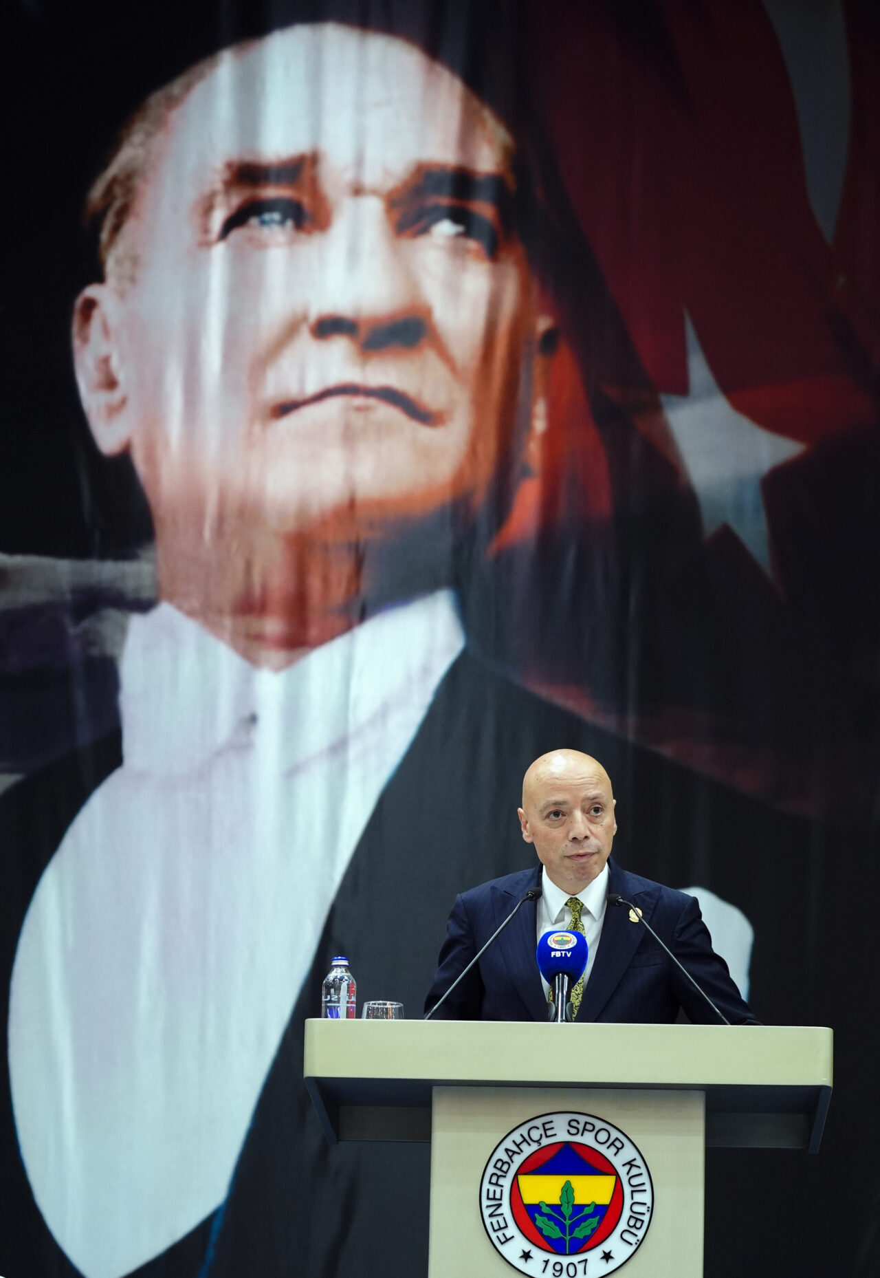 Fenerbahçe Kulübü Başkan Vekili Murat Salar, denetim kurulu raporunun olağanüstü