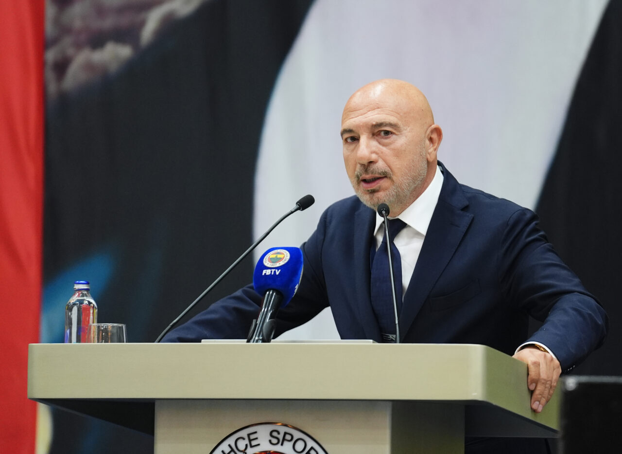 Fenerbahçe Kulübü eski yöneticisi Hakan Bilal Kutlualp, yeni yönetime destek