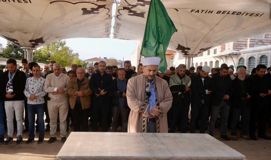 İstanbul'da, İsrail'in Gazze Şeridi'ni işgal ettiği dönemde silahlandırdığı çeteler tarafından