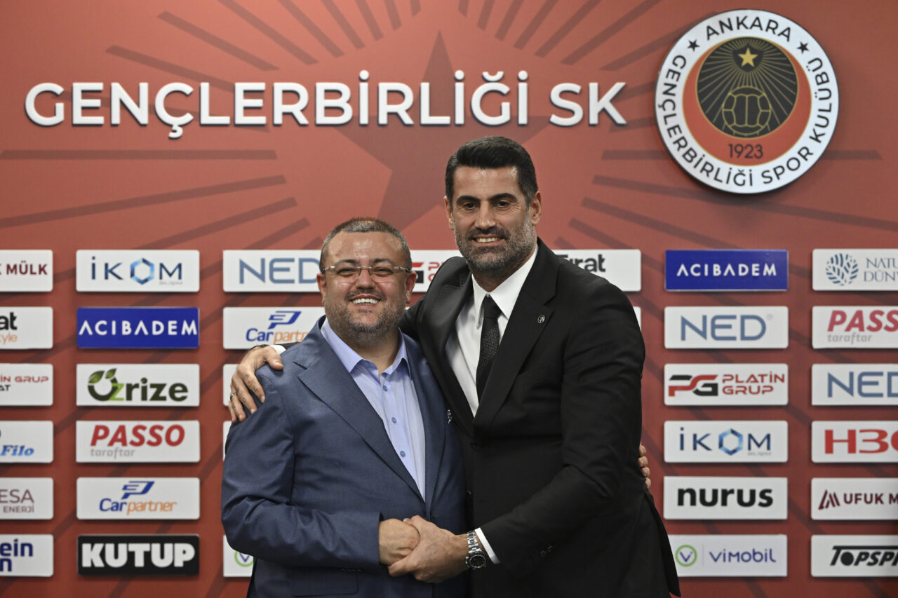 Trendyol Süper Lig ekiplerinden Gençlerbirliği, teknik direktör Volkan Demirel için