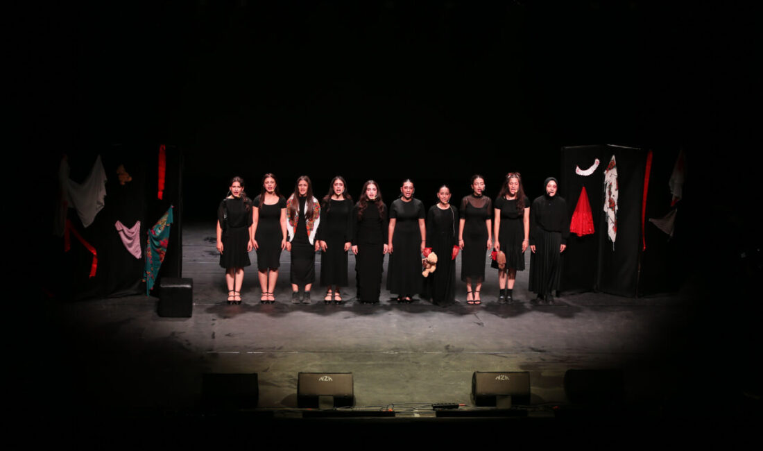  Gençlik ve Spor Bakanı Osman Aşkın Bak, "Türkiye Yüzyılı'nın güçlü,