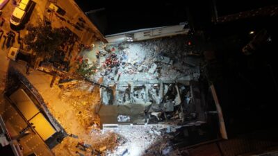 Kocaeli'nin Gebze ilçesinde çöken 7 katlı apartmanın enkazından çıkarılan Dilara