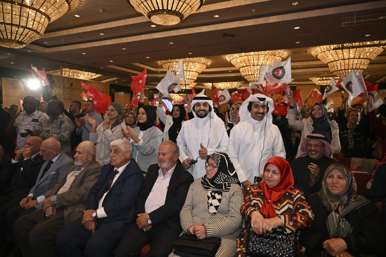  HAK-İŞ Genel Başkanı Mahmut Arslan, "Asgari ücret, kayıt dışı istihdam
