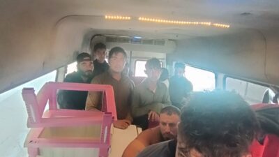 Hatay'da yasa dışı yollarla yurda giren 12 Suriye uyruklu yakalandı.